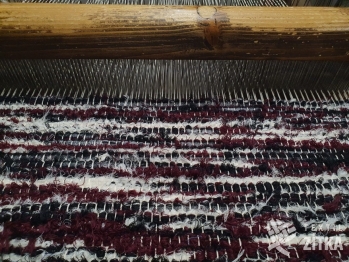 Ručně tkaný koberec č. 77 - 60 x 100 cm